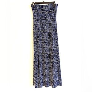 Elegant Blue, White and Black strapless dress
